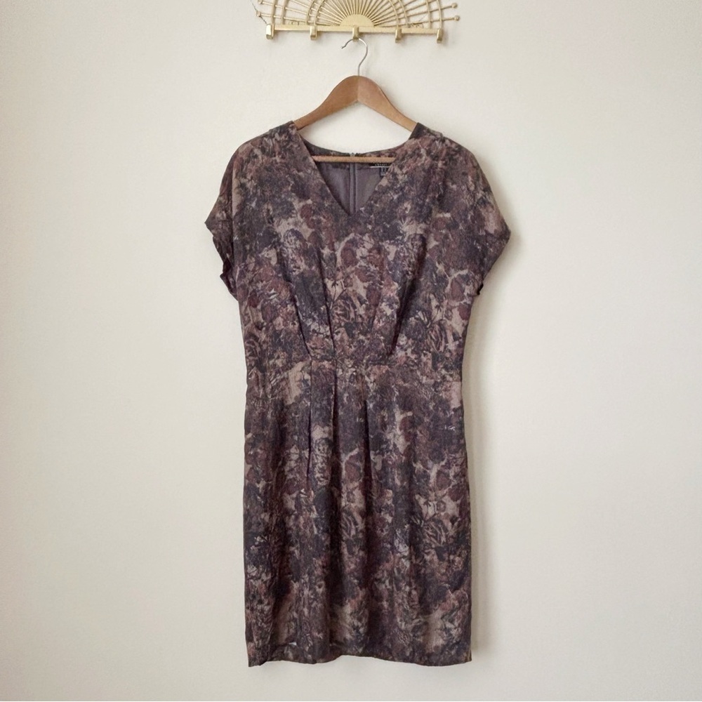 Peruvian Connection Dark Floral Pleated V Neck Sheath Dress Sz 10